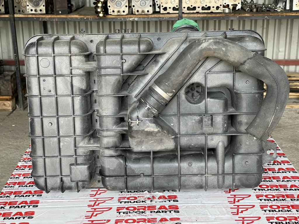 MERCEDES-BENZ ACTROS MP4 - A 960 501 41 03 - Expansion tank for Truck: picture 2 MERCEDES-BENZ ACTROS MP4 - A 960 501 41 03 - Expansion tank for Truck: picture 2