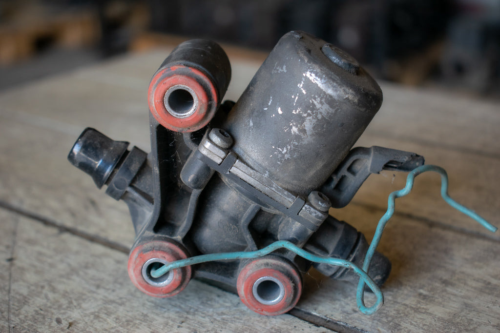 MERCEDES-BENZ BLUETEC VALVE - Exhaust system for Truck: picture 1 MERCEDES-BENZ BLUETEC VALVE - Exhaust system for Truck: picture 1
