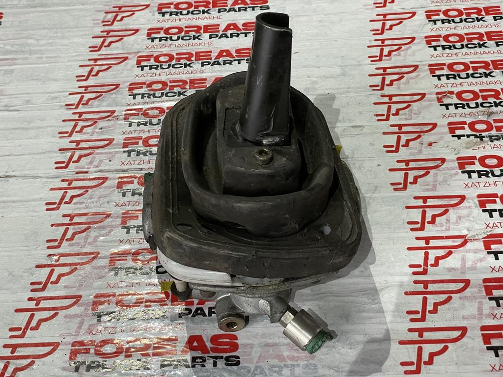 MERCEDES-BENZ HYDRAULIC GEAR STICK - A 000 260 5898 - Gear stick for Truck: picture 3 MERCEDES-BENZ HYDRAULIC GEAR STICK - A 000 260 5898 - Gear stick for Truck: picture 3