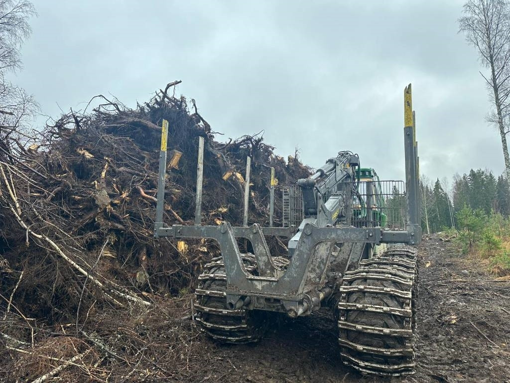 John Deere 1510 G - Forwarder: picture 4 John Deere 1510 G - Forwarder: picture 4