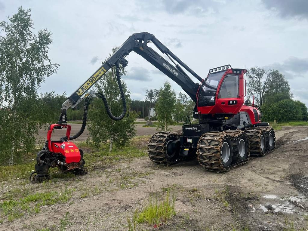 Komatsu 951 XC  - Forestry harvester: picture 1 Komatsu 951 XC  - Forestry harvester: picture 1