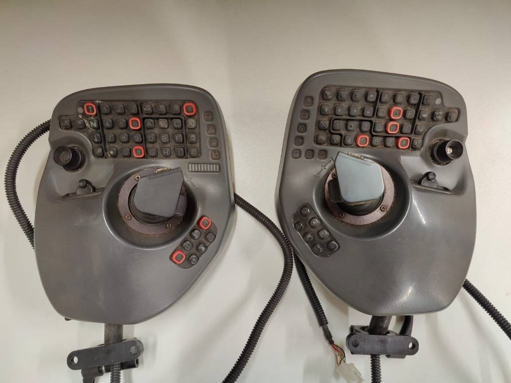 Electrical system for Forestry equipment Komatsu Joysticks: picture 6