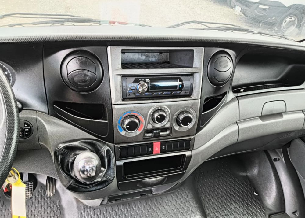 Cab chassis truck Iveco 35C13, 35C12, 35C14, 35C15: picture 10 Cab chassis truck Iveco 35C13, 35C12, 35C14, 35C15: picture 10