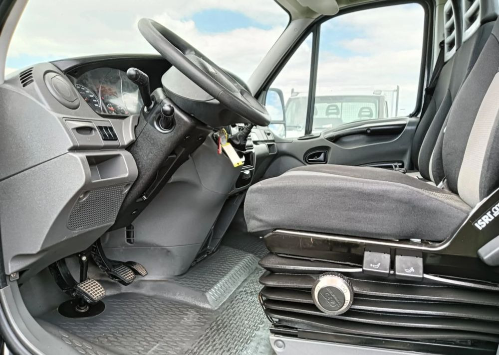 Cab chassis truck Iveco 35C13, 35C12, 35C14, 35C15: picture 9 Cab chassis truck Iveco 35C13, 35C12, 35C14, 35C15: picture 9