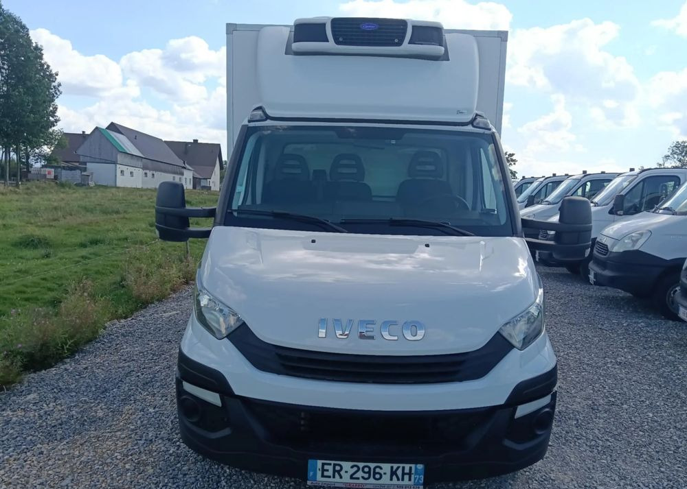 Iveco 35S16, 35S15, 35S14, 35S13, 35C13, 35C14 - Refrigerated van: picture 3 Iveco 35S16, 35S15, 35S14, 35S13, 35C13, 35C14 - Refrigerated van: picture 3