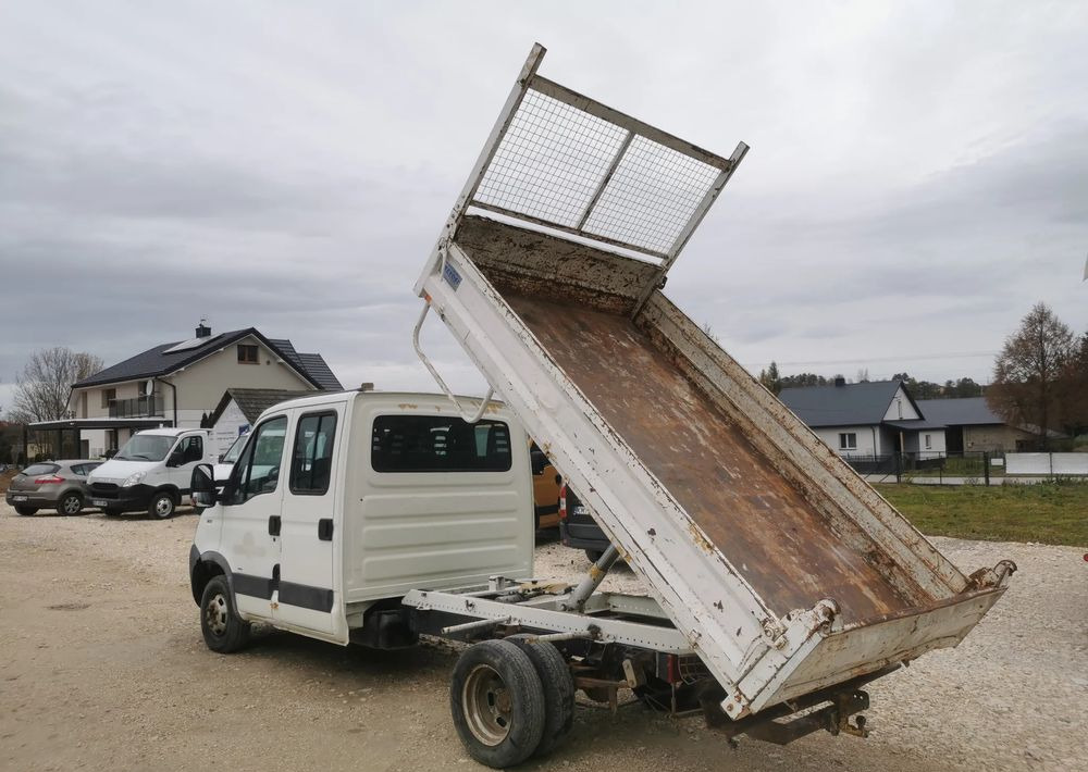 Iveco Daily 35C15 Brygadówka 3.0 - 150KM wywrotka Klimatyzacja Dubel hak kiper doka - Tipper van: picture 5 Iveco Daily 35C15 Brygadówka 3.0 - 150KM wywrotka Klimatyzacja Dubel hak kiper doka - Tipper van: picture 5