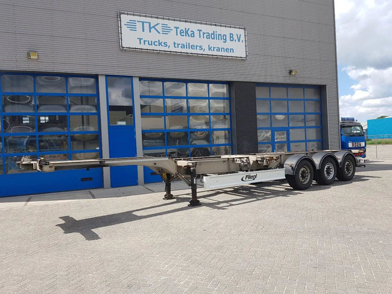 Fliegl SDS 380 MULTI BPW Disc Lift axle - Container transporter/ Swap body semi-trailer: picture 1 Fliegl SDS 380 MULTI BPW Disc Lift axle - Container transporter/ Swap body semi-trailer: picture 1
