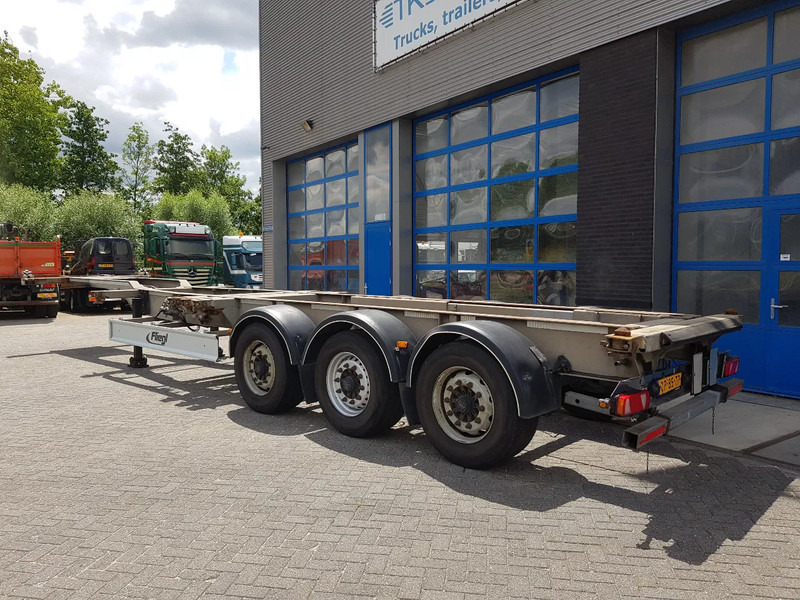 Fliegl SDS 380 MULTI BPW Disc Lift axle - Container transporter/ Swap body semi-trailer: picture 3 Fliegl SDS 380 MULTI BPW Disc Lift axle - Container transporter/ Swap body semi-trailer: picture 3