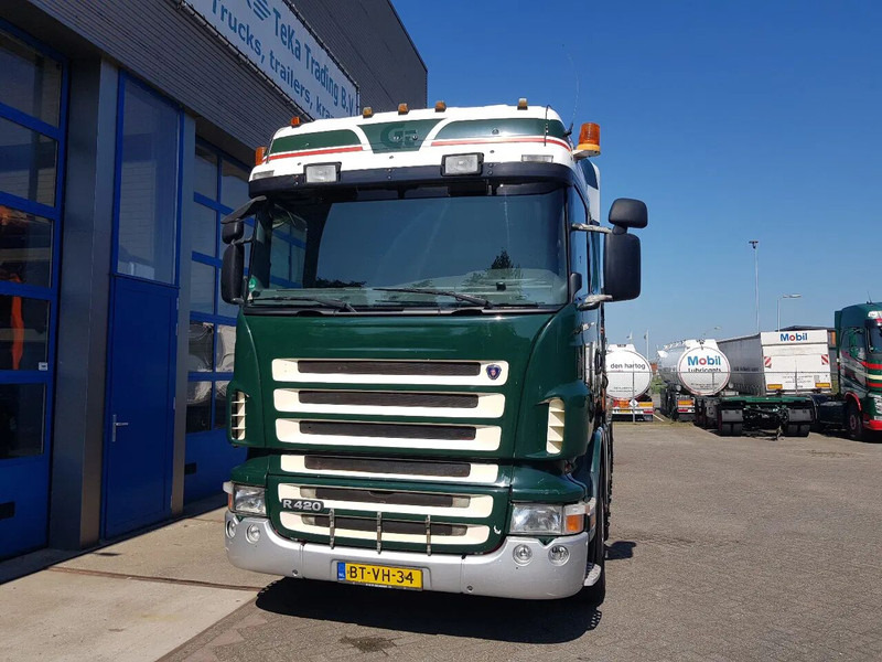 Scania R420 8x2 HIAB 800E-7 Hipro 80 ton/meter Winch Retarder - Dropside/ Flatbed truck: picture 4 Scania R420 8x2 HIAB 800E-7 Hipro 80 ton/meter Winch Retarder - Dropside/ Flatbed truck: picture 4