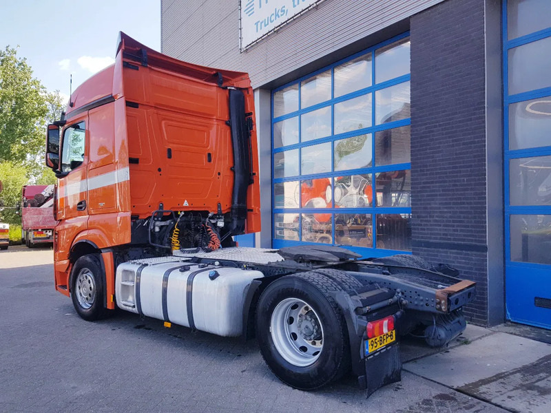 Mercedes-Benz Actros 1945 Double Tank New Apk TÜV - Tractor unit: picture 4 Mercedes-Benz Actros 1945 Double Tank New Apk TÜV - Tractor unit: picture 4