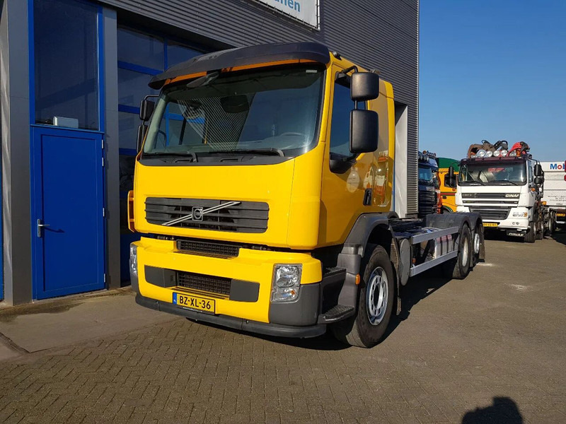 Volvo FE 300 EEV 6X2 Retarder Pto 234.000 KM TÜV - Cab chassis truck: picture 2 Volvo FE 300 EEV 6X2 Retarder Pto 234.000 KM TÜV - Cab chassis truck: picture 2