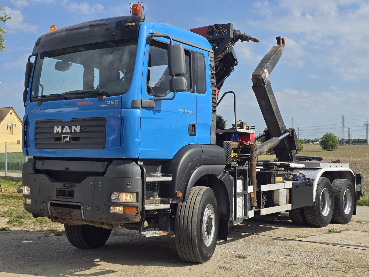 MAN TGA 33.430 6X6 / HMF 1823 K3+REM.CON./ HOOK SYSTEM - Hook lift truck, Crane truck: picture 4 MAN TGA 33.430 6X6 / HMF 1823 K3+REM.CON./ HOOK SYSTEM - Hook lift truck, Crane truck: picture 4