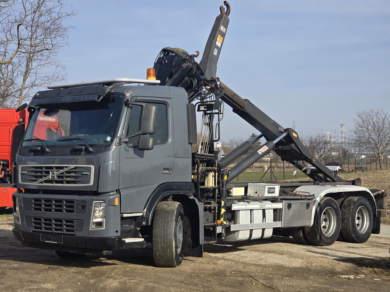 VOLVO FM 380 HOOK SYSTEM / HIAB 166 D2 DUO - Hook lift truck: picture 2 VOLVO FM 380 HOOK SYSTEM / HIAB 166 D2 DUO - Hook lift truck: picture 2