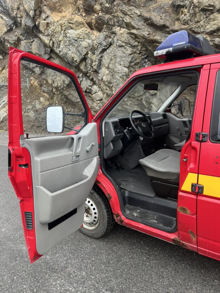 Fire truck VOLKSWAGEN Transporter 2,5 TDI Syncro 4x4: picture 15