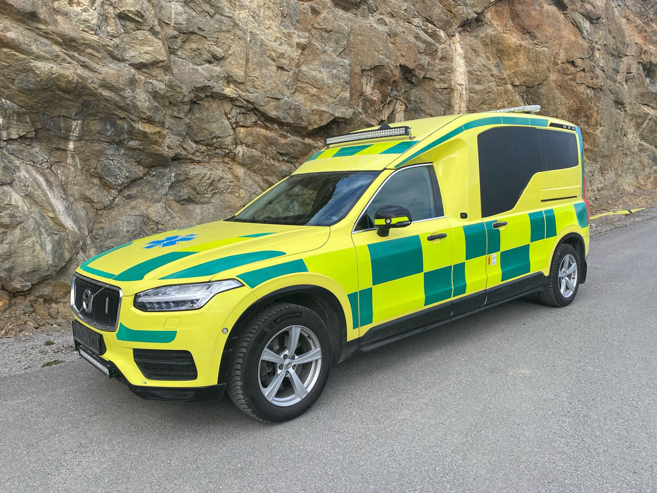 Volvo Nilsson XC90 D5 AWD - Ambulance - SOLD/SÅLD !!! - Ambulance: picture 2 Volvo Nilsson XC90 D5 AWD - Ambulance - SOLD/SÅLD !!! - Ambulance: picture 2