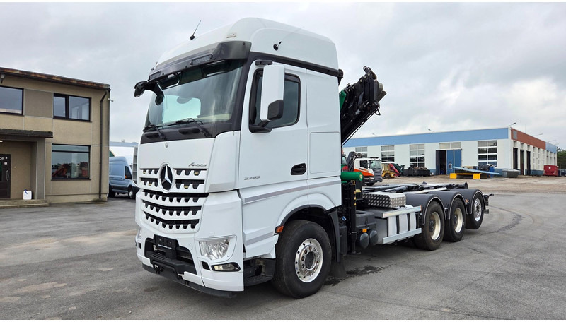 Mercedes-Benz Arocs 3253 8X4*4 Fassi F295 - Hook lift truck, Crane truck: picture 3 Mercedes-Benz Arocs 3253 8X4*4 Fassi F295 - Hook lift truck, Crane truck: picture 3
