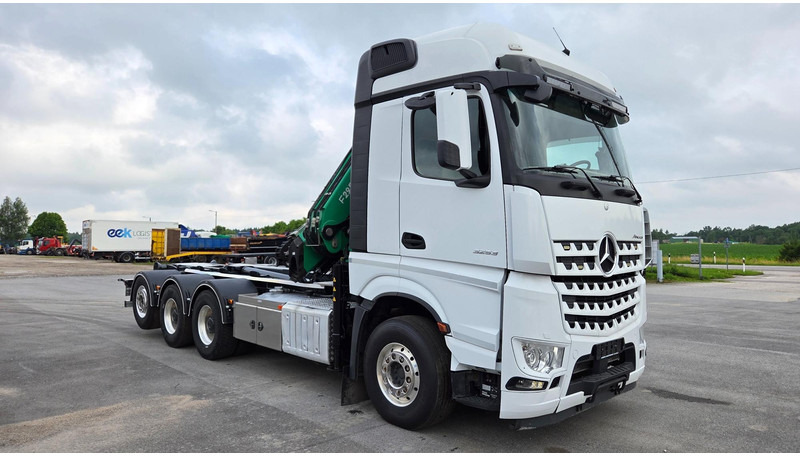 Mercedes-Benz Arocs 3253 8X4*4 Fassi F295 - Hook lift truck, Crane truck: picture 4 Mercedes-Benz Arocs 3253 8X4*4 Fassi F295 - Hook lift truck, Crane truck: picture 4