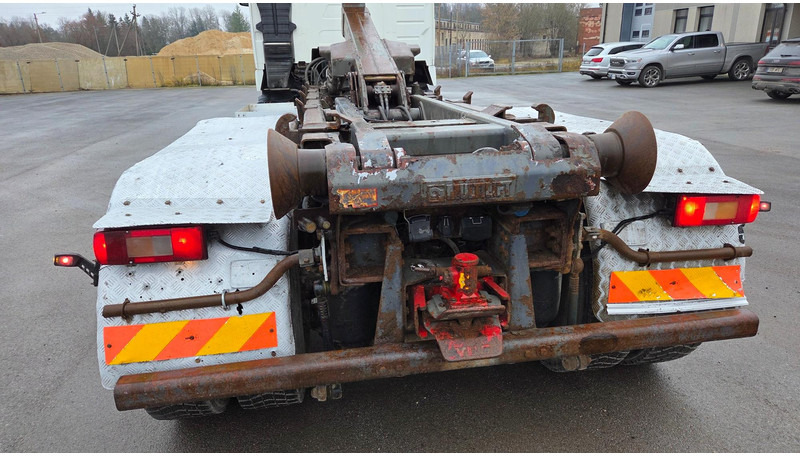 Volvo FH500 6X4 - Hook lift truck: picture 5 Volvo FH500 6X4 - Hook lift truck: picture 5