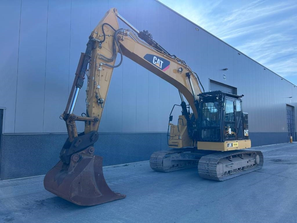 CAT 325 FL CR  - Crawler excavator: picture 2 CAT 325 FL CR  - Crawler excavator: picture 2