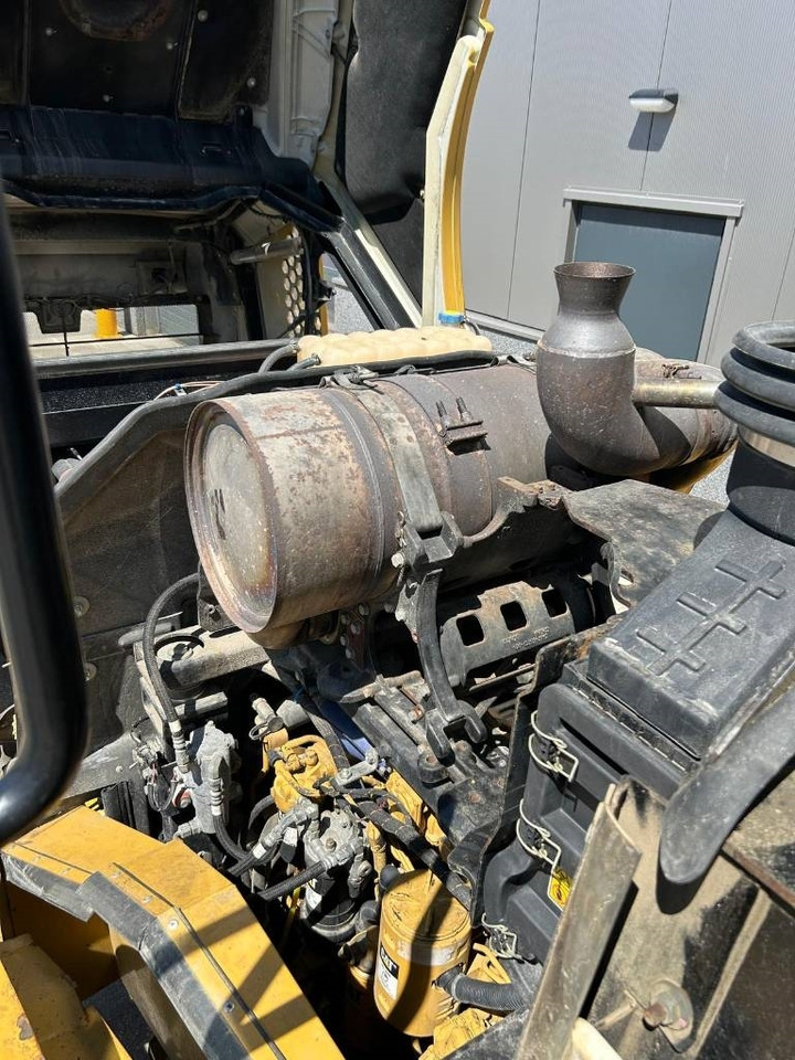 Wheel loader CAT 950 K: picture 17