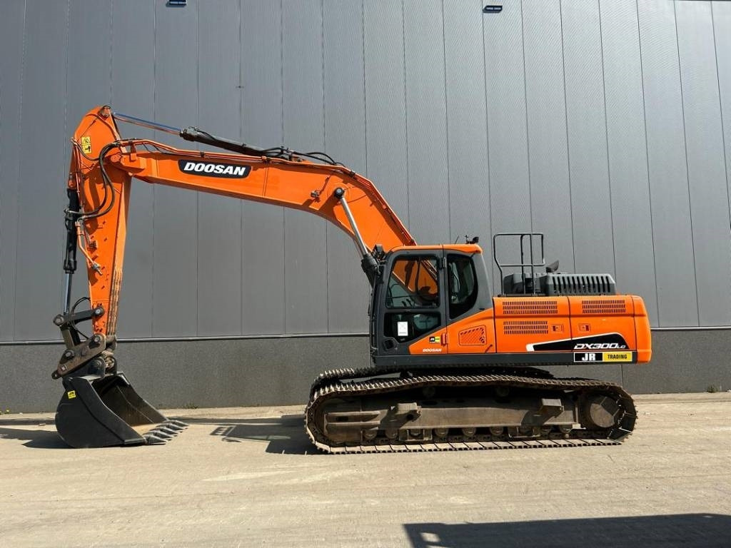 Doosan DX 300 LC-5 - Crawler excavator: picture 1 Doosan DX 300 LC-5 - Crawler excavator: picture 1
