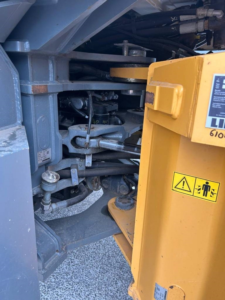 Leasing of Liebherr L 550 (Comes with High-tip - Mit Hochkipper) Liebherr L 550 (Comes with High-tip - Mit Hochkipper): picture 28 Leasing of Liebherr L 550 (Comes with High-tip - Mit Hochkipper) Liebherr L 550 (Comes with High-tip - Mit Hochkipper): picture 28