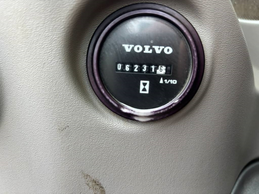 Volvo ECR 355 EL (Coming Soon) - Crawler excavator: picture 3 Volvo ECR 355 EL (Coming Soon) - Crawler excavator: picture 3