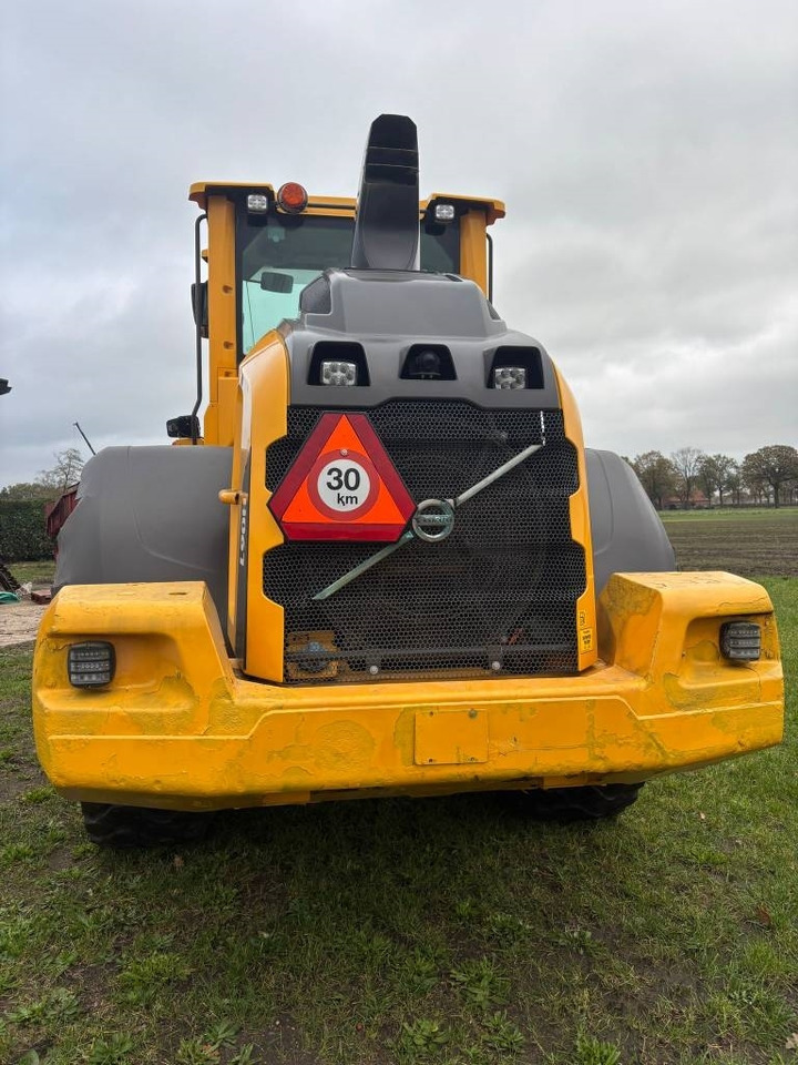 Volvo L 90 H (On Transport)  - Wheel loader: picture 4 Volvo L 90 H (On Transport)  - Wheel loader: picture 4
