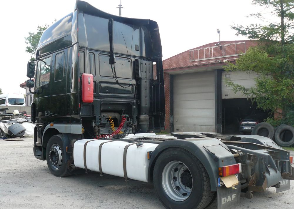 DAF XF105 460 - Tractor unit: picture 4 DAF XF105 460 - Tractor unit: picture 4