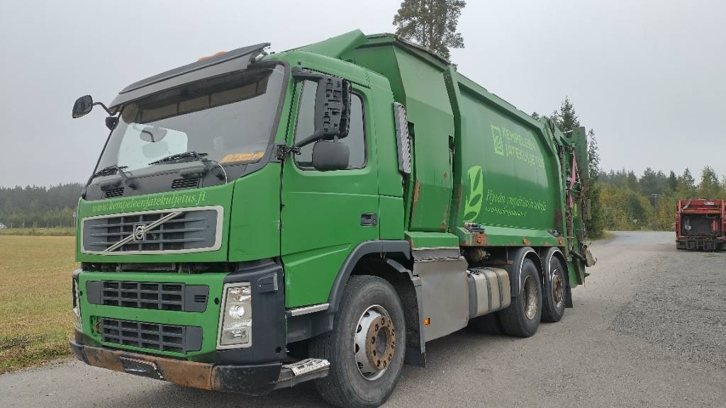 Volvo FM9 6x2 pakkaaja +nostin +etukippo - Garbage truck: picture 1 Volvo FM9 6x2 pakkaaja +nostin +etukippo - Garbage truck: picture 1