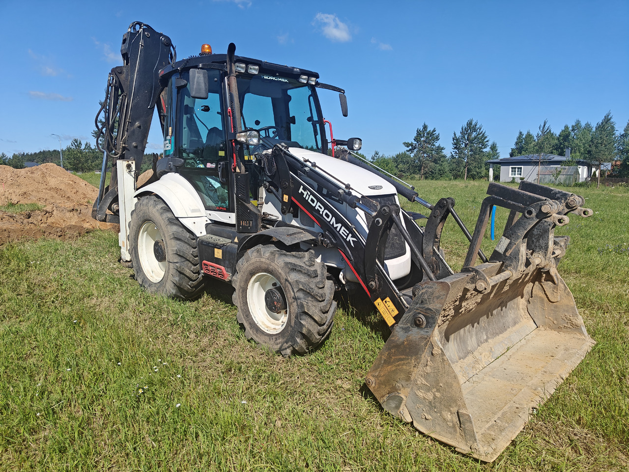 HIDROMEK HMK 102 B - Backhoe loader: picture 1 HIDROMEK HMK 102 B - Backhoe loader: picture 1