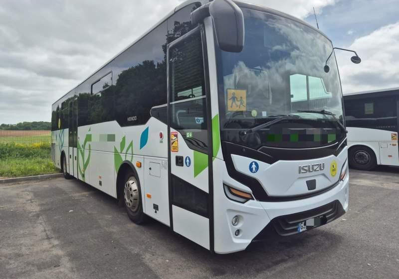 Isuzu KENDO INTERLINER / SPROWADZONE / 70 000 KM / KLIMA - Suburban bus: picture 1 Isuzu KENDO INTERLINER / SPROWADZONE / 70 000 KM / KLIMA - Suburban bus: picture 1