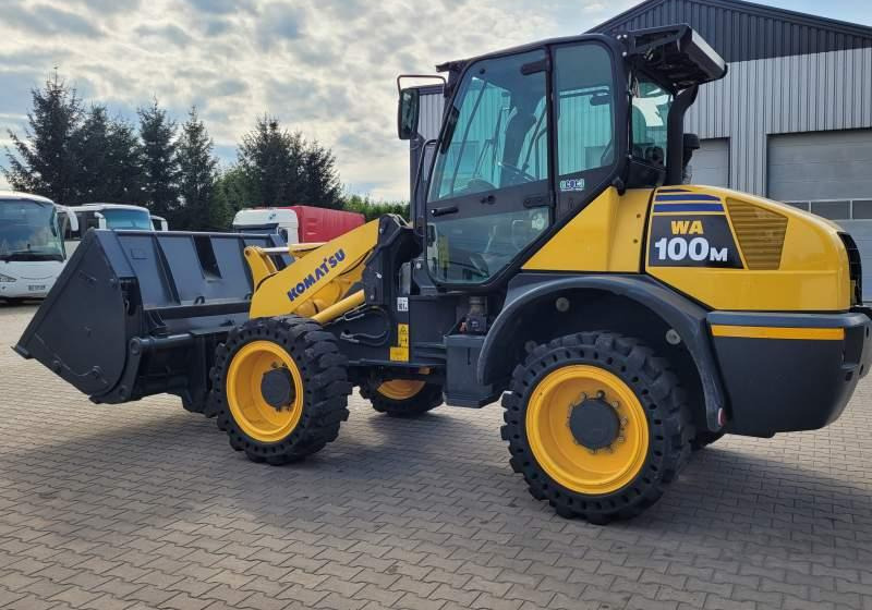 Komatsu WA1 100M / SPROWADZONA Z FRANCJI/ 6 300 MTH - Wheel loader: picture 3 Komatsu WA1 100M / SPROWADZONA Z FRANCJI/ 6 300 MTH - Wheel loader: picture 3