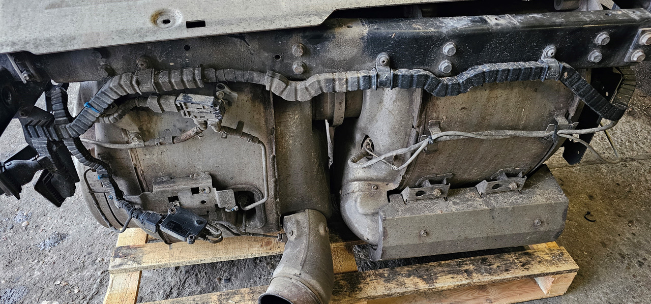 DAF DAF 106 XF, CF, EURO6, EURO 6 emission, catalyst, catalysator, exhaust system, silencer 1714742, 2481272, 2038420, 2188242, 1933421, 1714742, 2481272, 2038420, 2188242, 1933421, 2134913, 1708567,19720 - Catalytic converter for Truck: picture 5 DAF DAF 106 XF, CF, EURO6, EURO 6 emission, catalyst, catalysator, exhaust system, silencer 1714742, 2481272, 2038420, 2188242, 1933421, 1714742, 2481272, 2038420, 2188242, 1933421, 2134913, 1708567,19720 - Catalytic converter for Truck: picture 5