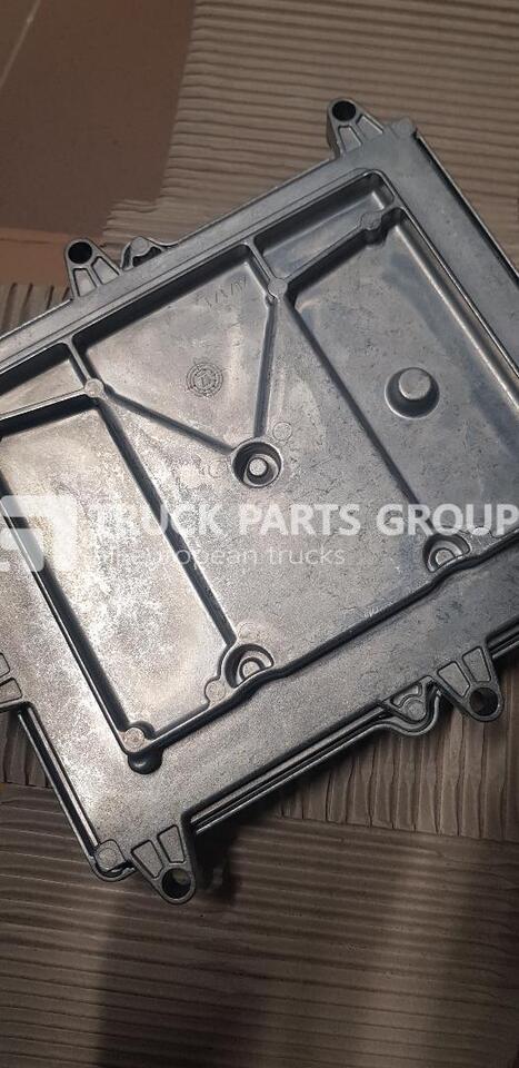 MAN marine engine control unit ECU, by BOSCH, 0281020067, 51258337747, 51258357747, 51258337670, engine type D2676LE422, V10, V8, V12 cylinder D2848LE423, D2840LE423, D2842LE423, D2842LE433, D2842LE44 - ECU: picture 4 MAN marine engine control unit ECU, by BOSCH, 0281020067, 51258337747, 51258357747, 51258337670, engine type D2676LE422, V10, V8, V12 cylinder D2848LE423, D2840LE423, D2842LE423, D2842LE433, D2842LE44 - ECU: picture 4