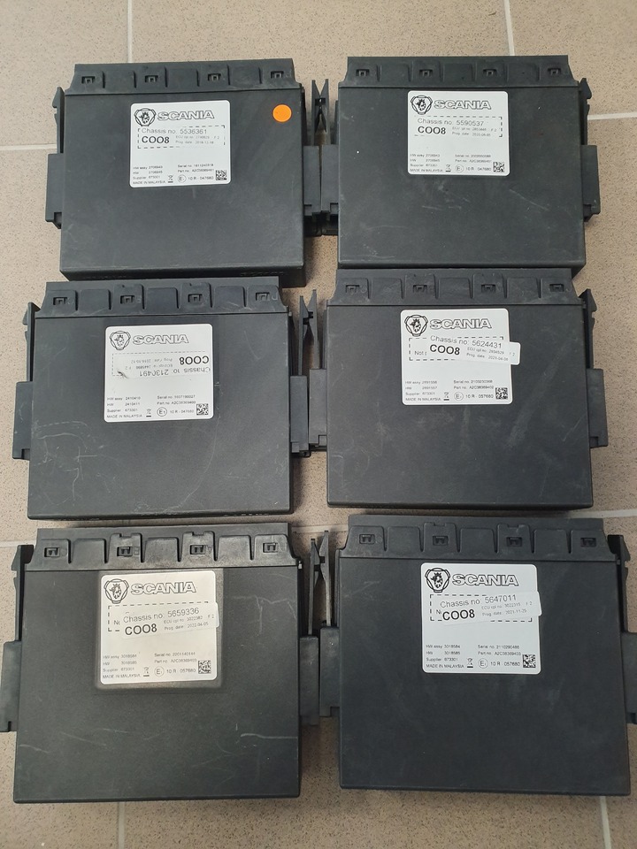 Scania T, P, G, R, L, S series EURO 6, EURO6 emission COO8, COO 8, coordinator unit, ECU, EDC, coordinator 8th generation, 2748176, 2410410, 2410411, 2631190, 2790629, 2726616, 2748176, 2834497, 26539 - ECU for Truck: picture 1 Scania T, P, G, R, L, S series EURO 6, EURO6 emission COO8, COO 8, coordinator unit, ECU, EDC, coordinator 8th generation, 2748176, 2410410, 2410411, 2631190, 2790629, 2726616, 2748176, 2834497, 26539 - ECU for Truck: picture 1