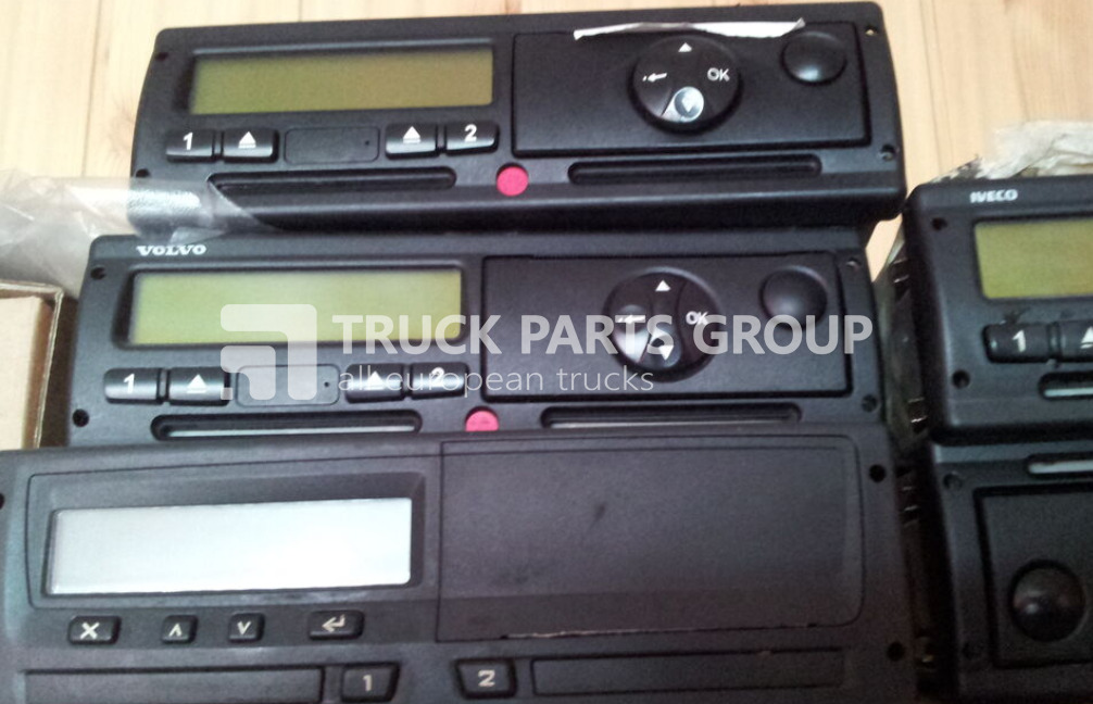 VOLVO FH4, EURO6, EURO 6 emission, tachograph, tacho 1381 type 390522 - Tachograph for Truck: picture 1 VOLVO FH4, EURO6, EURO 6 emission, tachograph, tacho 1381 type 390522 - Tachograph for Truck: picture 1
