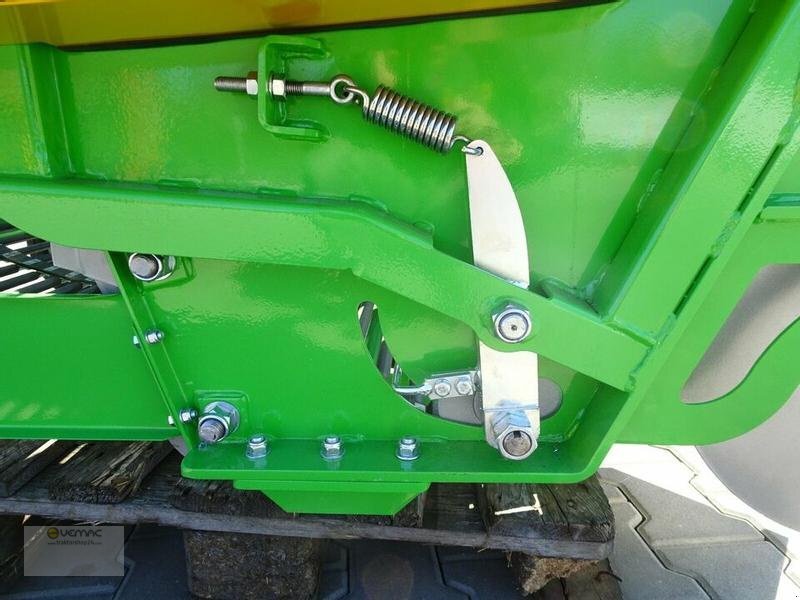 New Potato harvester Vemac Kartoffelroder Bomet UPUS Z656 2reihig Siebkettenroder Roder NEU: picture 15 New Potato harvester Vemac Kartoffelroder Bomet UPUS Z656 2reihig Siebkettenroder Roder NEU: picture 15