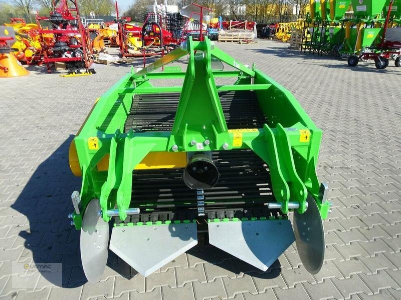 New Potato harvester Vemac Kartoffelroder Bomet UPUS Z656 2reihig Siebkettenroder Roder NEU: picture 8 New Potato harvester Vemac Kartoffelroder Bomet UPUS Z656 2reihig Siebkettenroder Roder NEU: picture 8