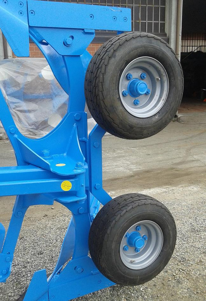 Aratro trivomere tas9 - Plow: picture 5 Aratro trivomere tas9 - Plow: picture 5