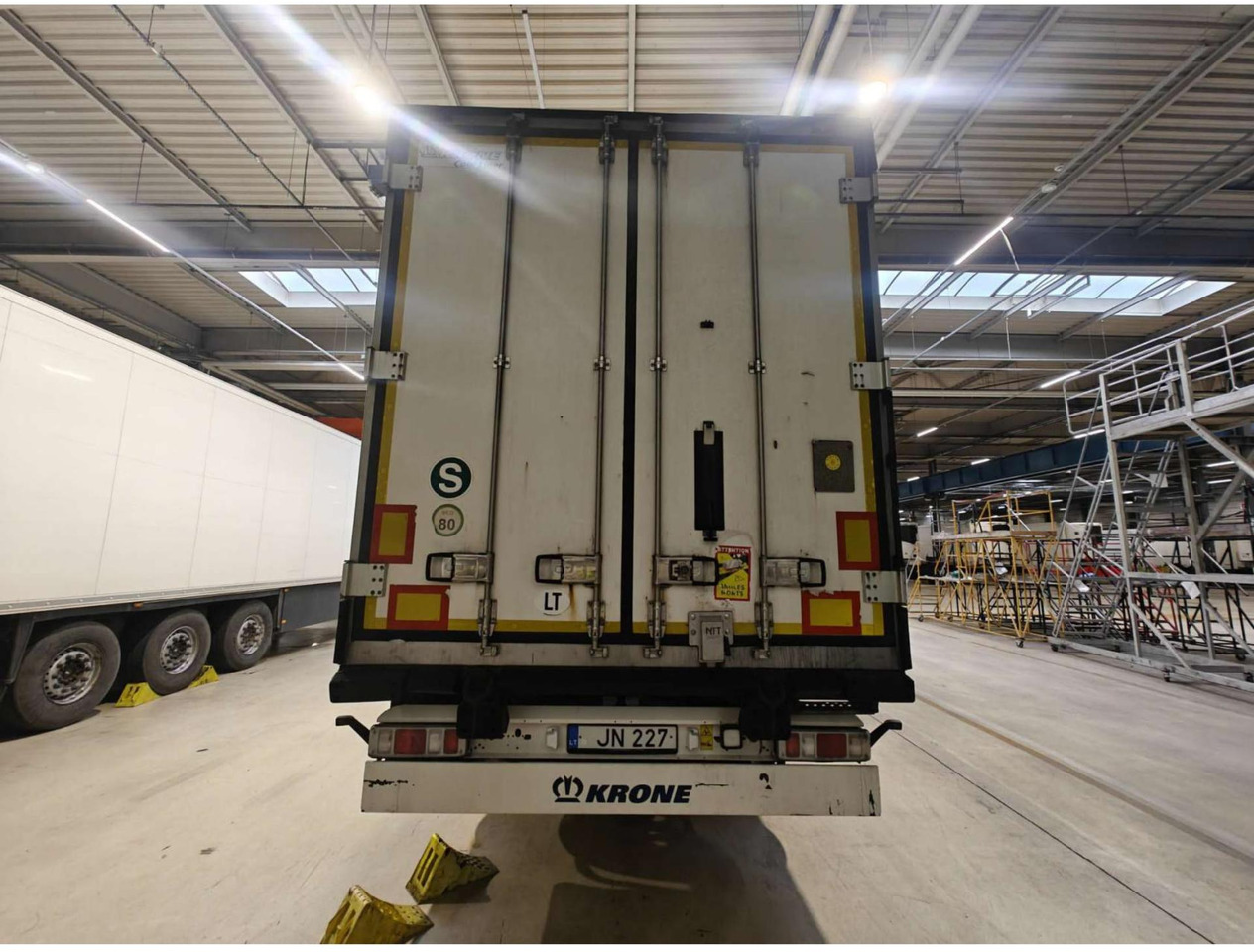 2018 Krone Double Deck Cool Liner FP 60 ThermoKing SLXi 300 Lifting Axle - Refrigerator semi-trailer: picture 4 2018 Krone Double Deck Cool Liner FP 60 ThermoKing SLXi 300 Lifting Axle - Refrigerator semi-trailer: picture 4