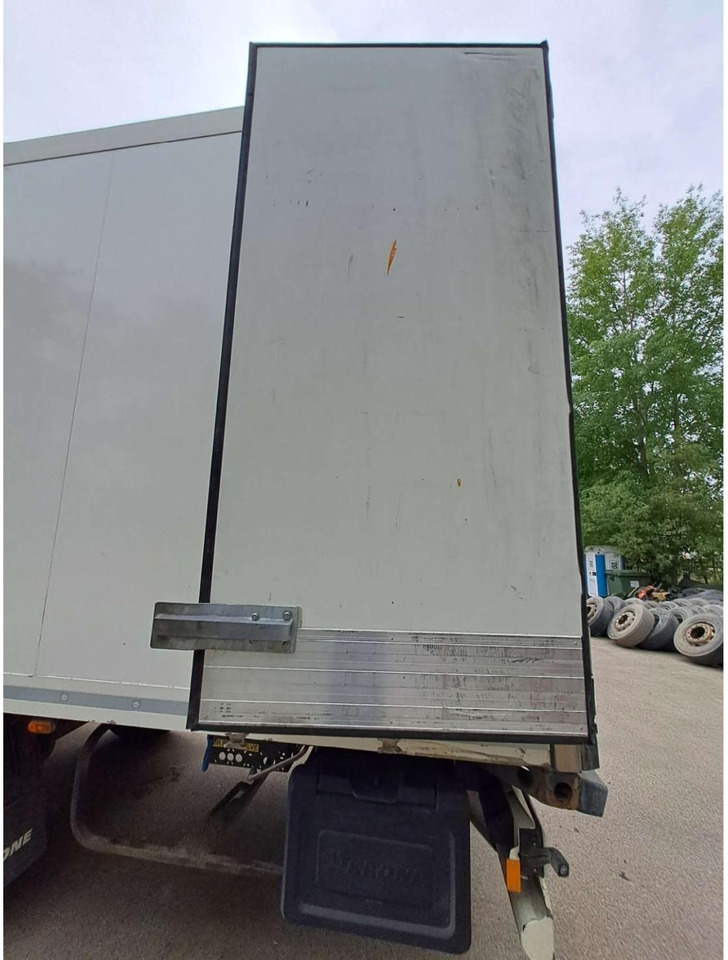 2018 Krone SDR Cool Liner FP 60 ThermoKing SLXi 300 - Refrigerator semi-trailer: picture 3 2018 Krone SDR Cool Liner FP 60 ThermoKing SLXi 300 - Refrigerator semi-trailer: picture 3