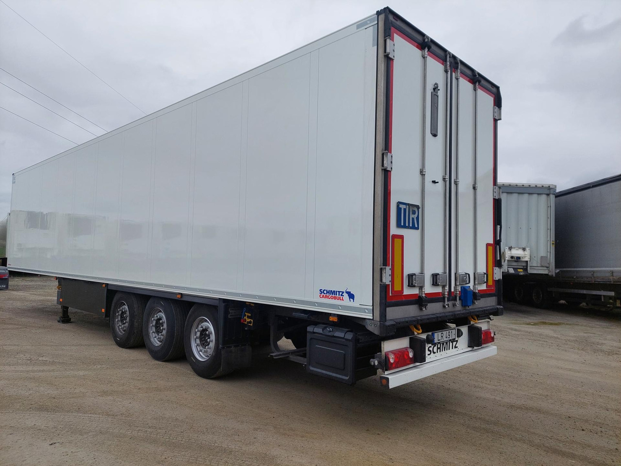 2018 Schmitz Cargobull Double Deck FP 60 ThermoKing SLXi 300 Lifting Axle - Refrigerator semi-trailer: picture 3 2018 Schmitz Cargobull Double Deck FP 60 ThermoKing SLXi 300 Lifting Axle - Refrigerator semi-trailer: picture 3