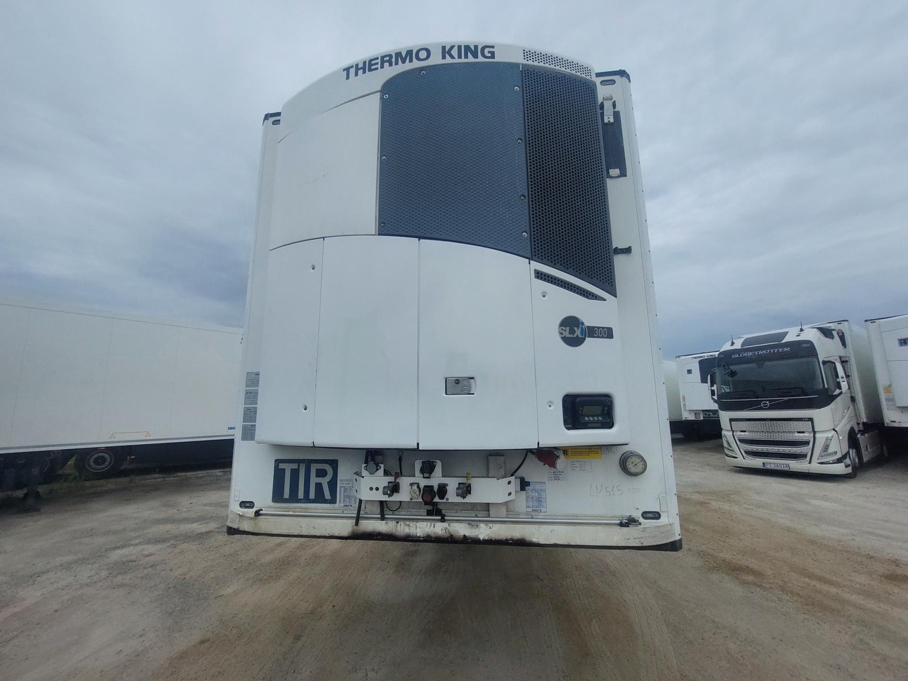 2018 Schmitz Cargobull SKO Double Deck FP 60 ThermoKing SLXi 300 Lifting Axle - Refrigerator semi-trailer: picture 1 2018 Schmitz Cargobull SKO Double Deck FP 60 ThermoKing SLXi 300 Lifting Axle - Refrigerator semi-trailer: picture 1