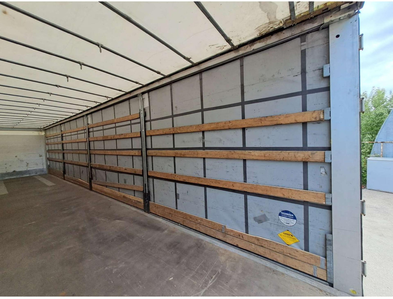 2019 Schmitz Cargobull SCS24/L - Curtainsider semi-trailer: picture 4 2019 Schmitz Cargobull SCS24/L - Curtainsider semi-trailer: picture 4