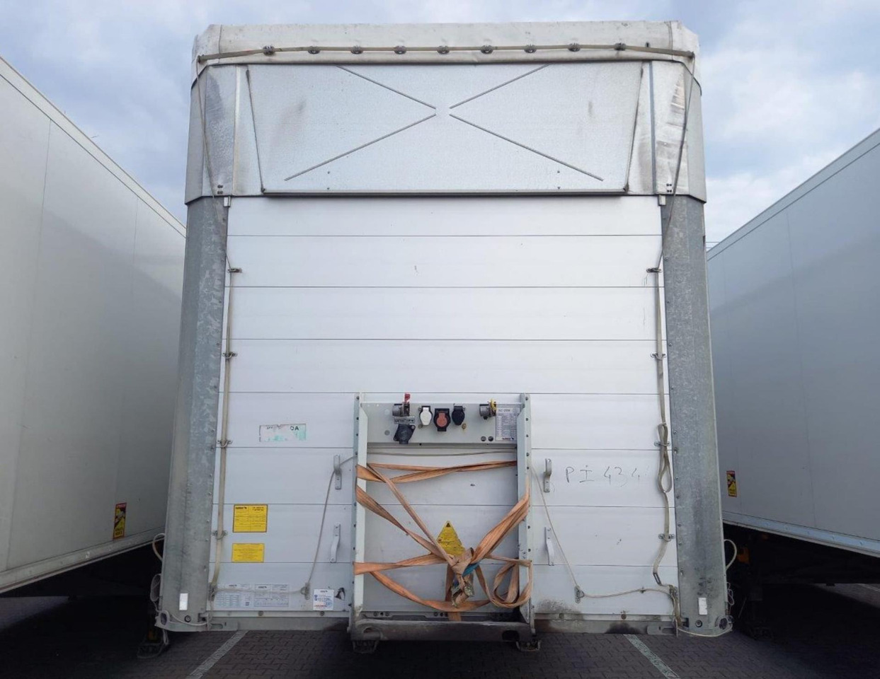 2021 Schmitz Cargobull SCS24/L Varios - Curtainsider semi-trailer: picture 1 2021 Schmitz Cargobull SCS24/L Varios - Curtainsider semi-trailer: picture 1