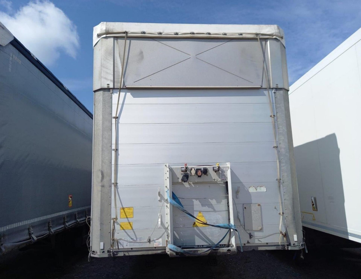 2021 Schmitz Cargobull SCS24/L Varios - Curtainsider semi-trailer: picture 1 2021 Schmitz Cargobull SCS24/L Varios - Curtainsider semi-trailer: picture 1