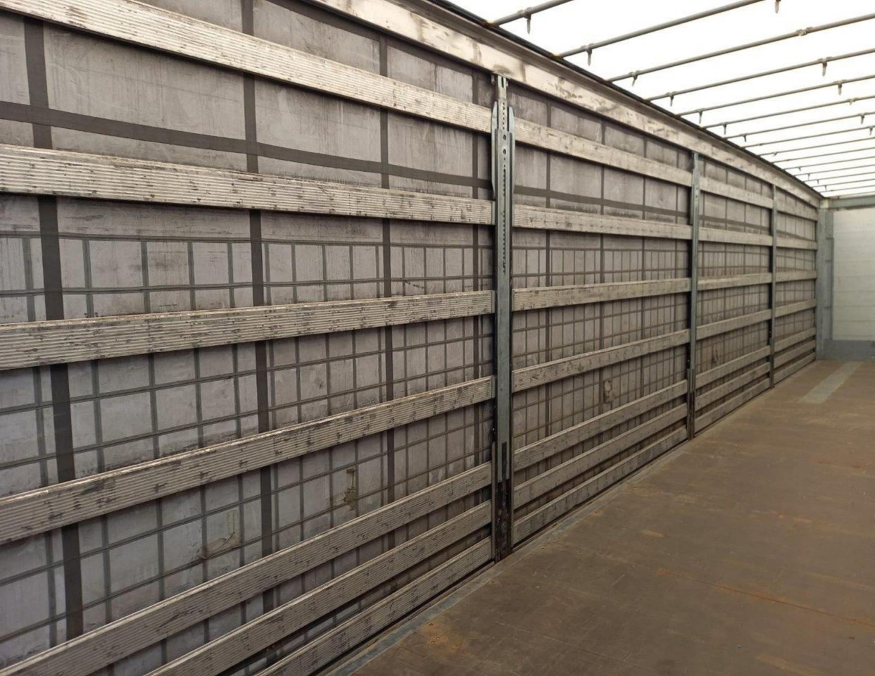 2021 Schmitz Cargobull SCS24/L Varios - Curtainsider semi-trailer: picture 2 2021 Schmitz Cargobull SCS24/L Varios - Curtainsider semi-trailer: picture 2