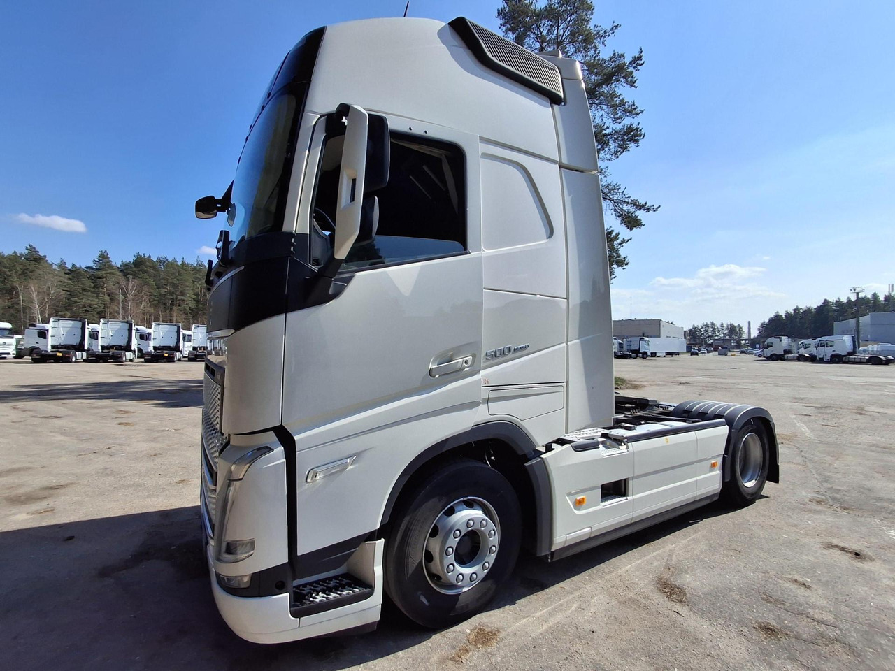2022/2023 Volvo FH 500 Globetrotter XL - Other machinery: picture 1 2022/2023 Volvo FH 500 Globetrotter XL - Other machinery: picture 1