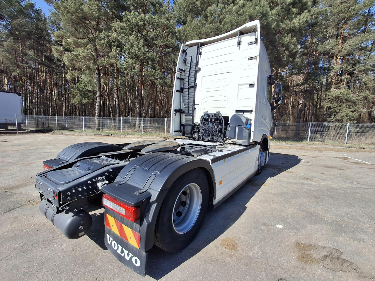 2022/2023 Volvo FH 500 Globetrotter XL - Other machinery: picture 4 2022/2023 Volvo FH 500 Globetrotter XL - Other machinery: picture 4